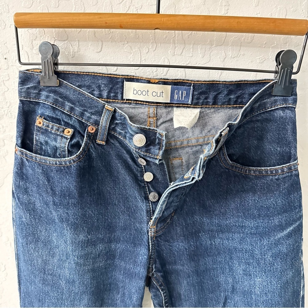 GAP Bootcut Button Fly Medium Wash 28 inch waist - Picture 2 of 8